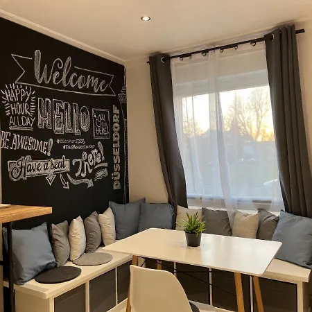 Bienvenidus - Self Service - Zur Selbstversorgung - Messezimmer - Casa de hóspedes