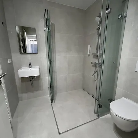 Bienvenidus - Self Service - Zur Selbstversorgung - Messezimmer - Casa de hóspedes Düsseldorf