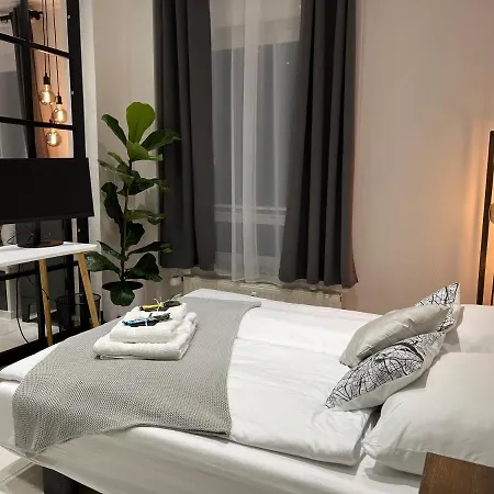 Bienvenidus - Self Service - Zur Selbstversorgung - Messezimmer - Düsseldorf