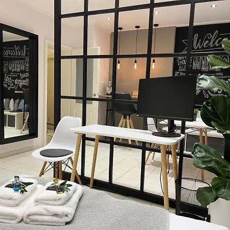 Bienvenidus - Self Service - Zur Selbstversorgung - Messezimmer - Düsseldorf