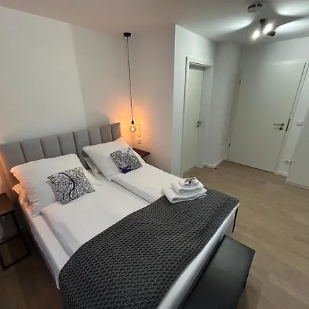 Vendégház Bienvenidus - Self Service - Zur Selbstversorgung - Messezimmer - 3*