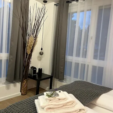 Bienvenidus - Self Service - Zur Selbstversorgung - Messezimmer -