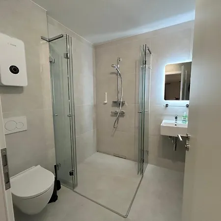 Vendégház Bienvenidus - Self Service - Zur Selbstversorgung - Messezimmer - Düsseldorf