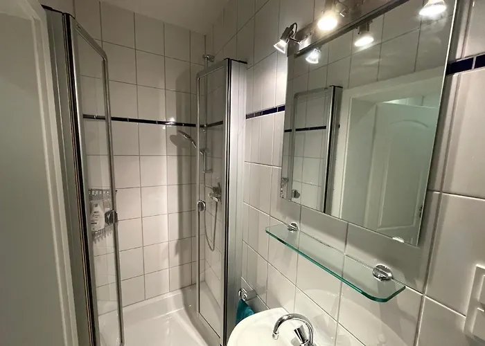 Bienvenidus - Self Service - Zur Selbstversorgung - Messezimmer - 3* Düsseldorf