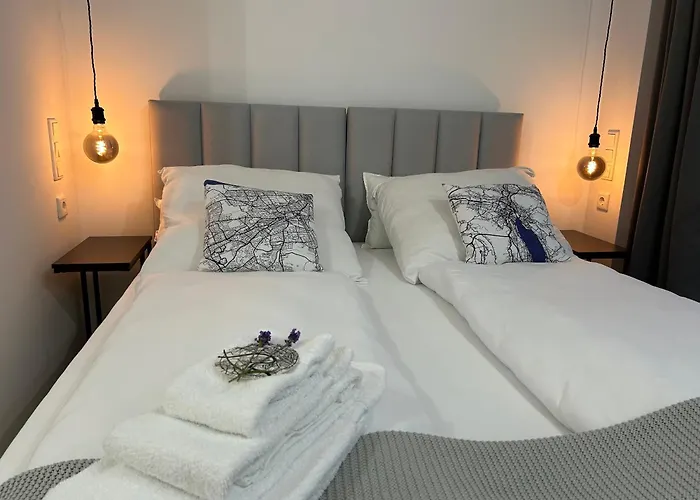 Bienvenidus - Self Service - Zur Selbstversorgung - Messezimmer - Gæstehus