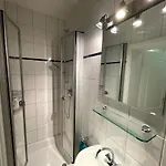 Bienvenidus - Self Service - Zur Selbstversorgung - Messezimmer - 3* Düsseldorf