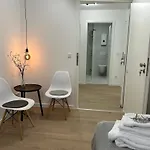 Penzion Bienvenidus - Self Service - Zur Selbstversorgung - Messezimmer - Düsseldorf