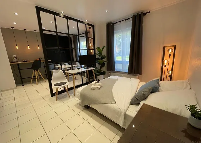 Bienvenidus - Self Service - Zur Selbstversorgung - Messezimmer - 3* Düsseldorf