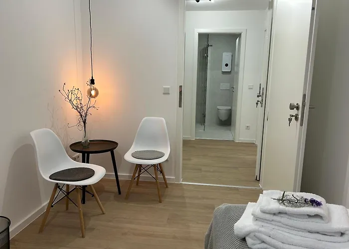 Konukevi Bienvenidus - Self Service - Zur Selbstversorgung - Messezimmer - Düsseldorf